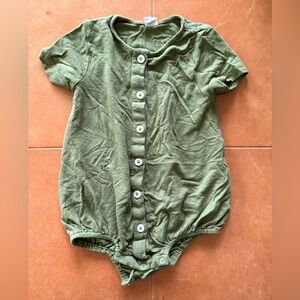 💙5/$25💙Kate Quinn Bamboo Romper 12-18M